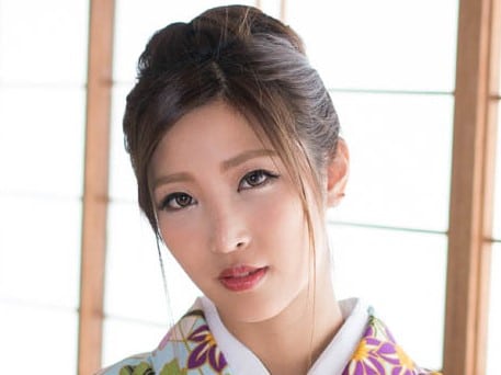 百多えみり モモタエミリ